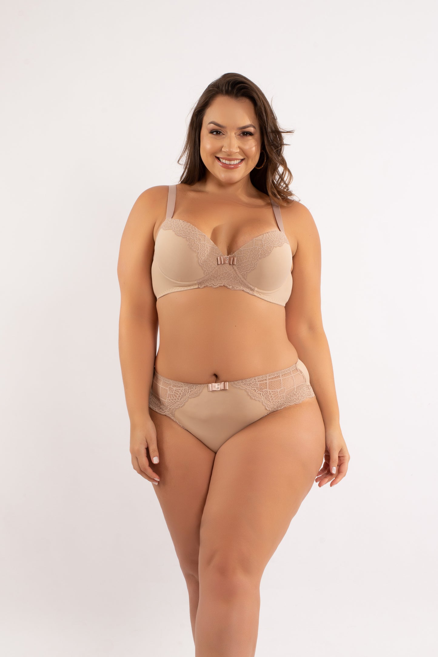 Conjunto Plus Size em Renda Conforto e Sensualidade Ivete